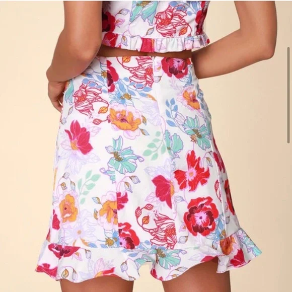 NWT Lulus White Floral Skirt - Picture 3 of 8
